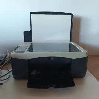 Impresora HP Beige y Negra