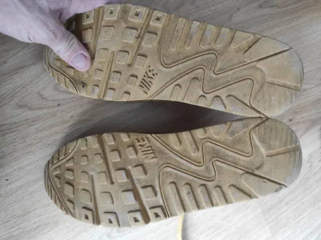 Zapatillas Nike Beige/Dorado