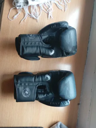 Guantes de boxeo Venum