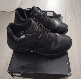 Zapatos Magnum Negros