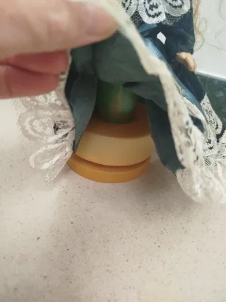 Muñeca musical antigua