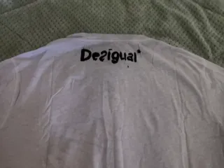 Camiseta Desigual Sex Love Fun Talla L