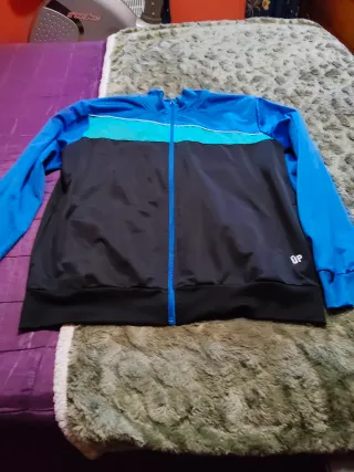 Chaqueta deportiva UP