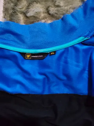 Chaqueta deportiva UP