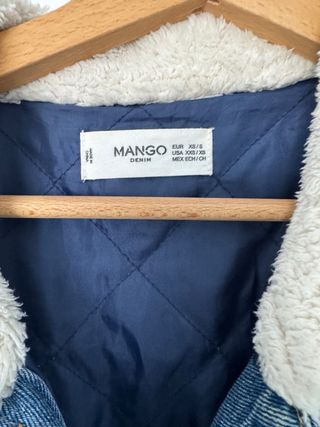 Cazadora tejana acolchada Mango. Talla XS/S
