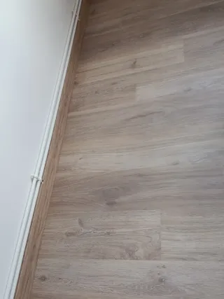 Suelo Laminado Roble Khaki AC5 8mm de Kronospan