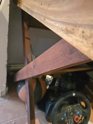 Escritorio vintage madera y metal dorado