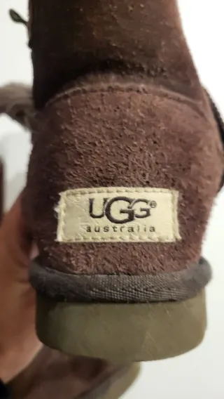 Botas UGG media caña marrones