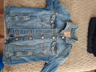 Cazadora vaquera Bershka azul