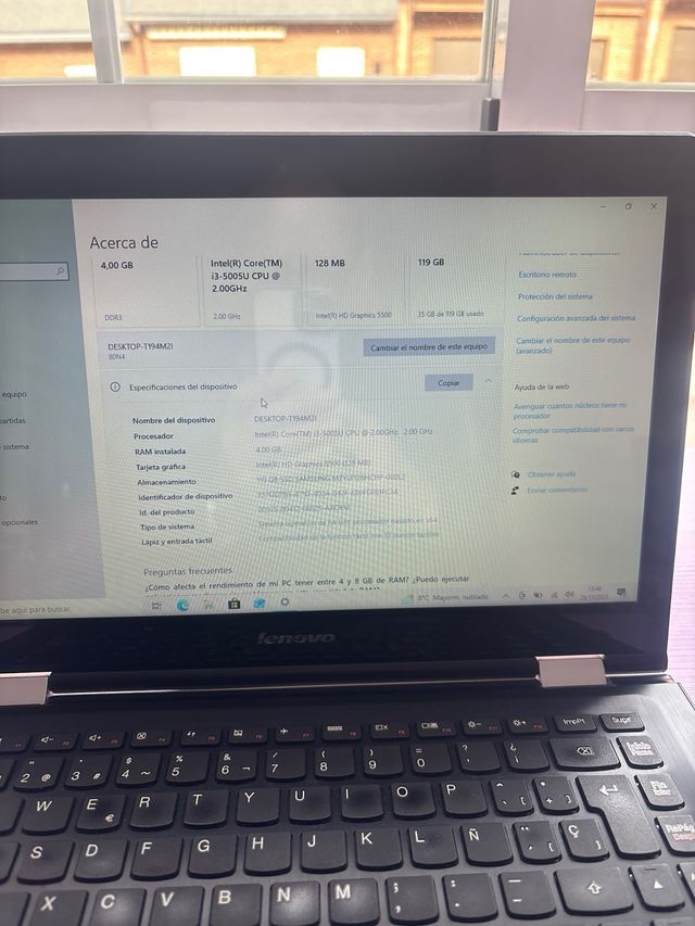 Ordenador portátil Lenovo color Blanco