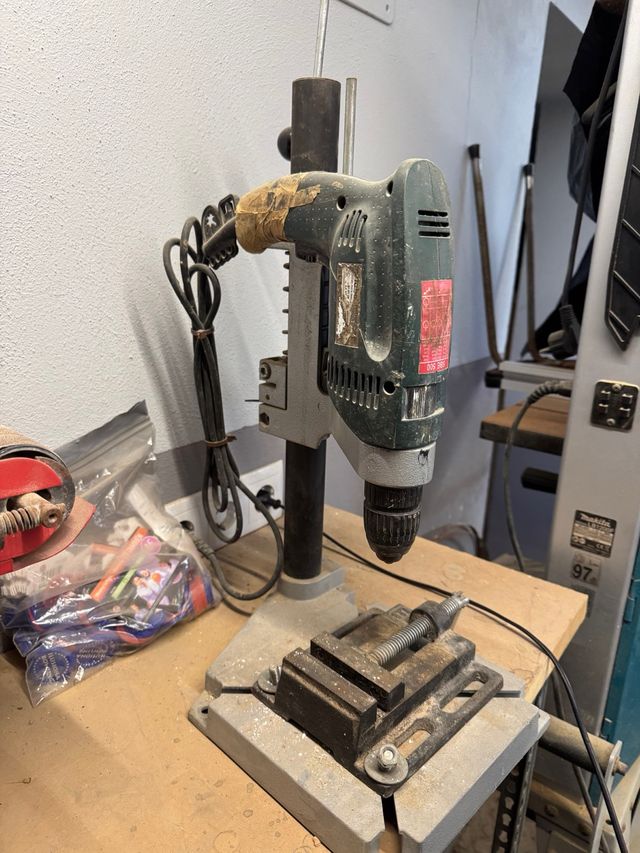 Supporto per trapano Metabo con base e vite