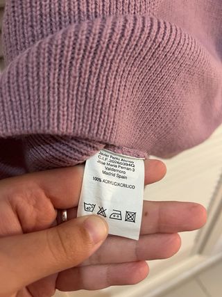 Camiseta Top de punto lila con cuello V talla M