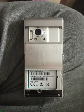 Sony Ericsson U1 Cellulare Retrò