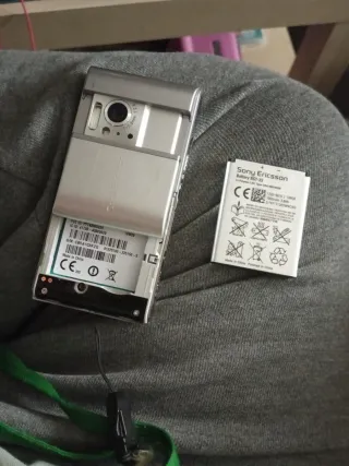 Sony Ericsson U1 Cellulare Retrò