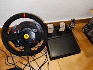 THRUSTMASTER T300 Ferrari Integral Alcántara