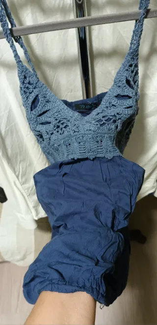 Top tirantes escote calado Talla M/L