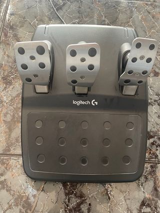 Logitech G29 Volante y Pedales PS4