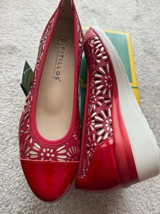 Zapatos Pitillos Rojo Talla 38 Nuevos