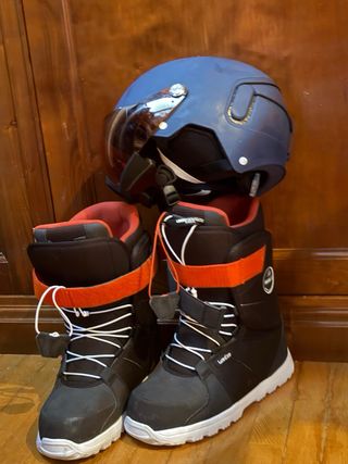 Set Snowboard: Tabla 155cm y Botas Talla 43