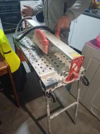 Cortadora de azulejos Rubi DU-200