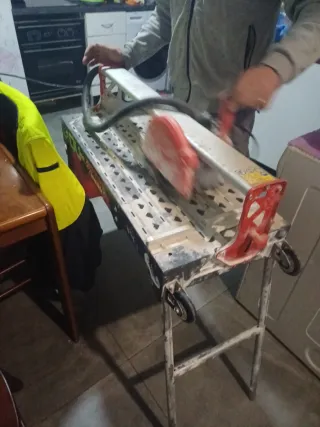 Cortadora de azulejos Rubi DU-200