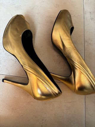 Zapatos Rosa Clara Dorados Talla 39