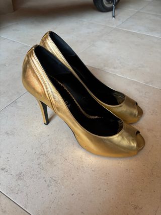 Zapatos Rosa Clara Dorados Talla 39