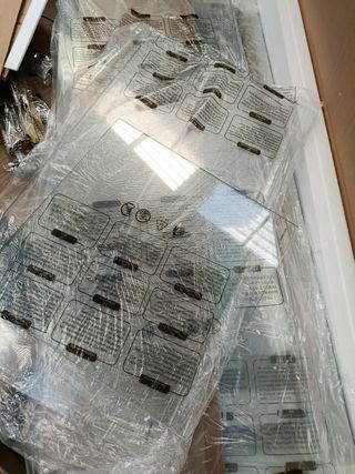 VASAGLE Tavolo Consolle, Tavolo Ausiliare, Vetro Temperato, Struttura in Metallo, con Ripiani, 35 x 100 x 80 cm, Moderno, per Corridoio, Soggiorno, Color Oro LGT022A61