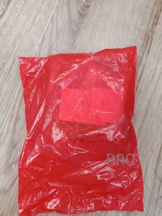 VASAGLE Tavolo Consolle, Tavolo Ausiliare, Vetro Temperato, Struttura in Metallo, con Ripiani, 35 x 100 x 80 cm, Moderno, per Corridoio, Soggiorno, Color Oro LGT022A61