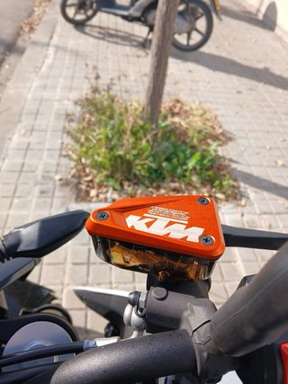 KTM Duke 790