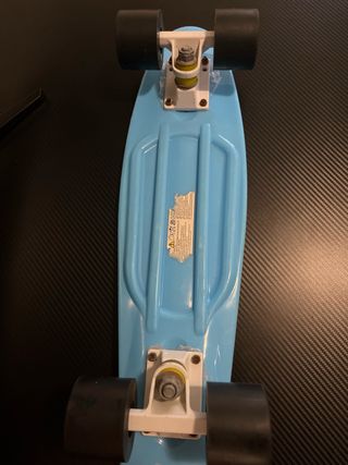 Skate azul marca Clips