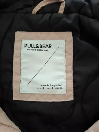 Abrigo Pull and Bear rosa talla S