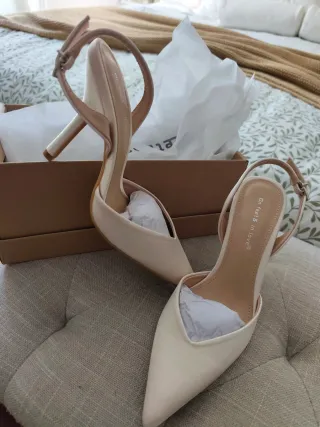 Zapatos de tacón color albaricoque