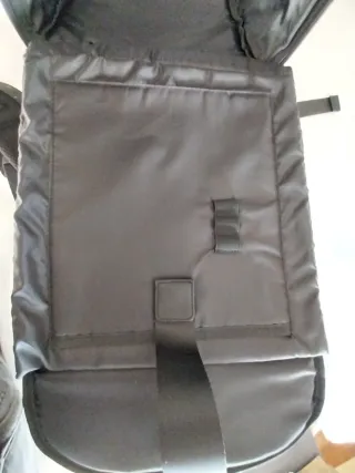Mochila Antirrobo Negra y Gris