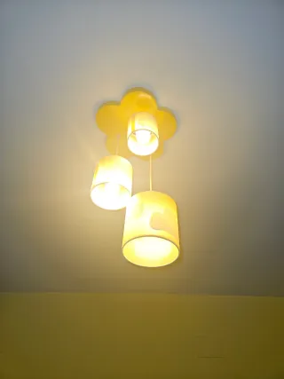 Lámpara infantil flor amarilla