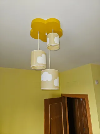 Lámpara infantil flor amarilla