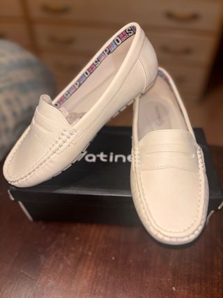 Mocasines color beige talla 37