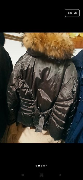 Piumino marrone imbottitura in piume