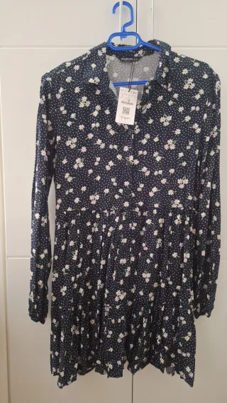 Vestido camisero floral Stradivarius Talla L