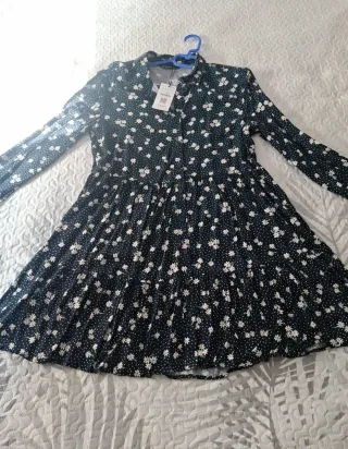 Vestido camisero floral Stradivarius Talla L