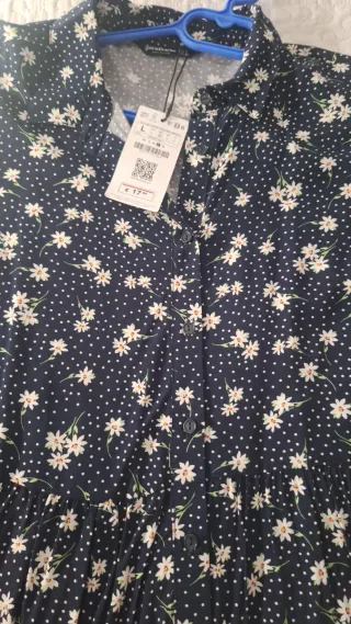 Vestido camisero floral Stradivarius Talla L