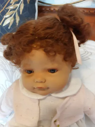 Bella bambola antica acquistata nel negozio ASI