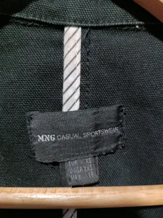 CHAQUETA BÁSICA DE MANGO XS