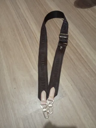 Correa bandolera Louis Vuitton original marrón