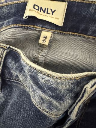 Vaqueros ONLY mujer con perlas
