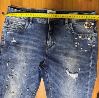 Vaqueros ONLY mujer con perlas