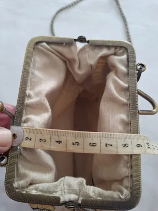 Bolso fiesta vintage hecho a mano.