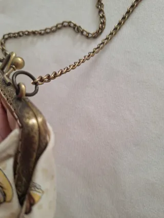 Bolso fiesta vintage hecho a mano.