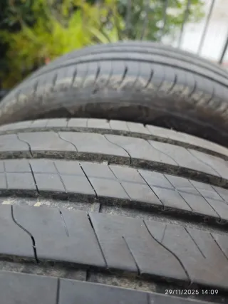 2 Neumáticos Goodyear 225/55 R19