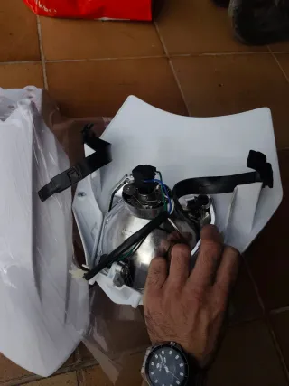 Faro y guardabarros Enduro blanco